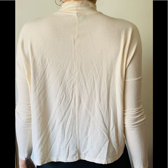 Top Shop stretchy offwhite/cream long sleeve top, size 0. - Picture 3 of 6
